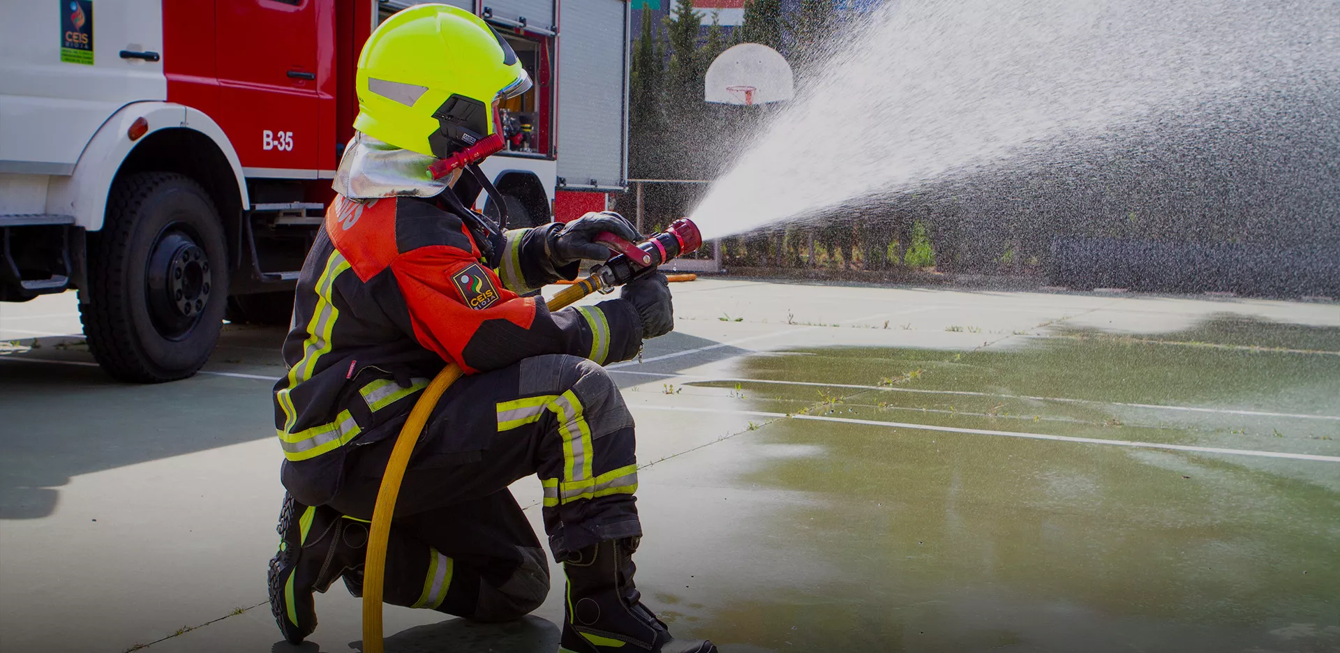 sprzęt straży pożarnej ćwiczenia przeciwpożarowe